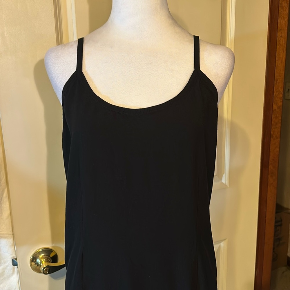 Straight black no waist shift ties at back great sun dress never worn